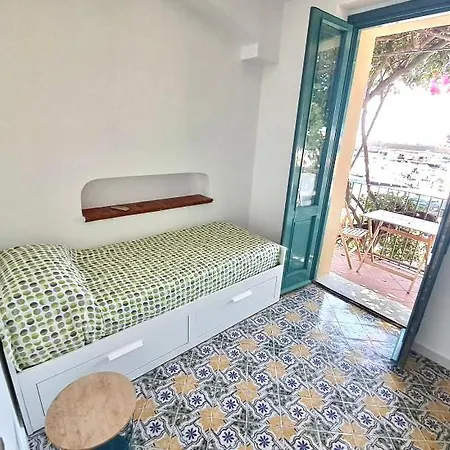 بيت ضيافة La Perla Del Porto Di House