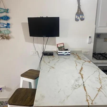 La Perla Del Porto Di House ゲストハウス 3*