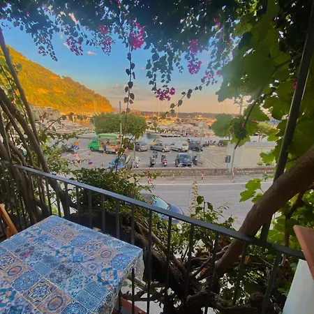 Гостевой дом La Perla Del Porto Di House