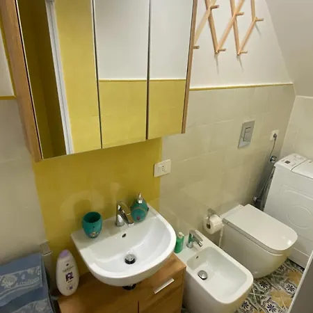 La Perla Del Porto Di House マラテーア